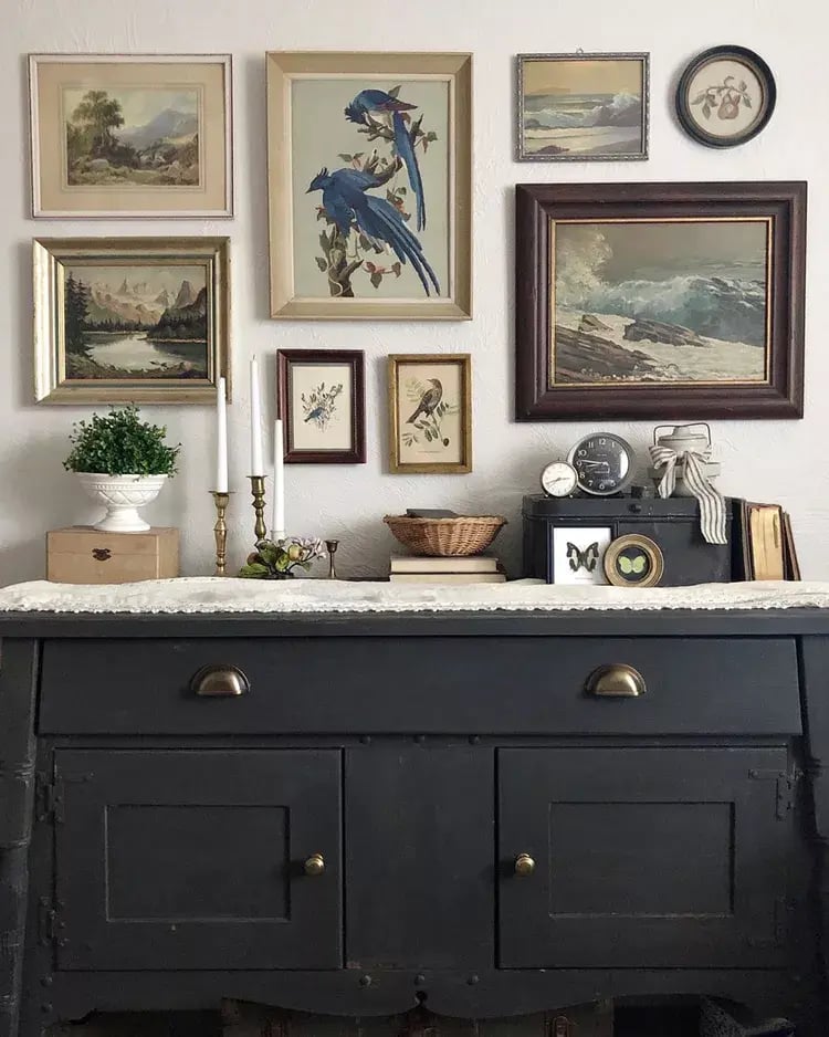 LS - Gallery Wall Framing Example - External